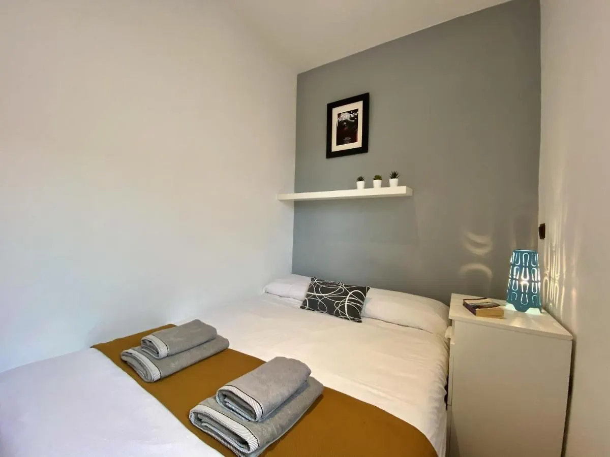 Sagrada Familia Apartment バルセロナ